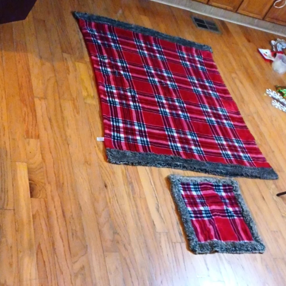 Plaid Red Holiday 50x50 Single Person Throw & Pillow Cover Set